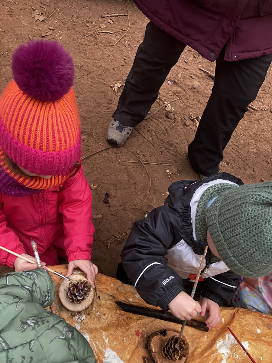 RoslistonEnvEd's tweet image. Look at these super cute mini Christmas trees the Saplings made last week..
Join Saplings Preschool Weds 11th Dec 10.30-11.30am for fun in our wood & play in our sheltered area.
£6 per child. Discounts for siblings & childminders
More info: rosliston@southderbyshire.gov.uk