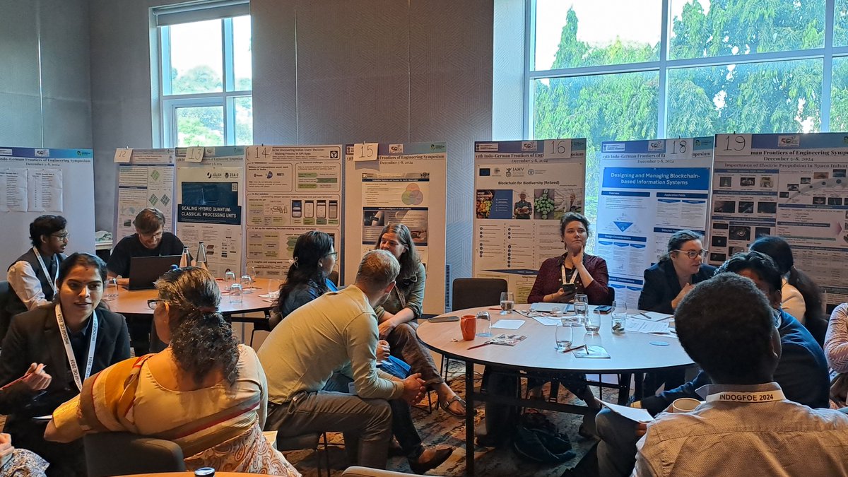 AvHStiftung's tweet image. Engineering the Future: the participants of this year's Indo-German Frontiers of Engineering Symposium in Mumbai discussed sustainable agriculture, financial and quantum technologies, space tech, and much more. #FrontiersOfResearch 🇮🇳🇩🇪