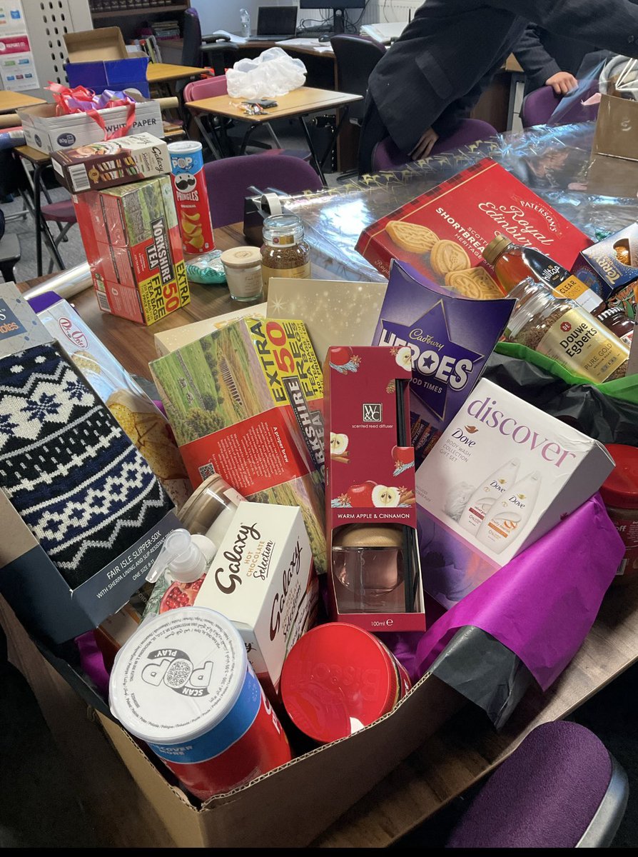 edenboysbolton's tweet image. Our pupils are hard at work creating hampers for our Winter Gift Programme! A heartfelt thank you to our amazing pupils and parents for their generous donations—together, we’re spreading warmth and kindness this season! #WinterGiftProgramme #Service