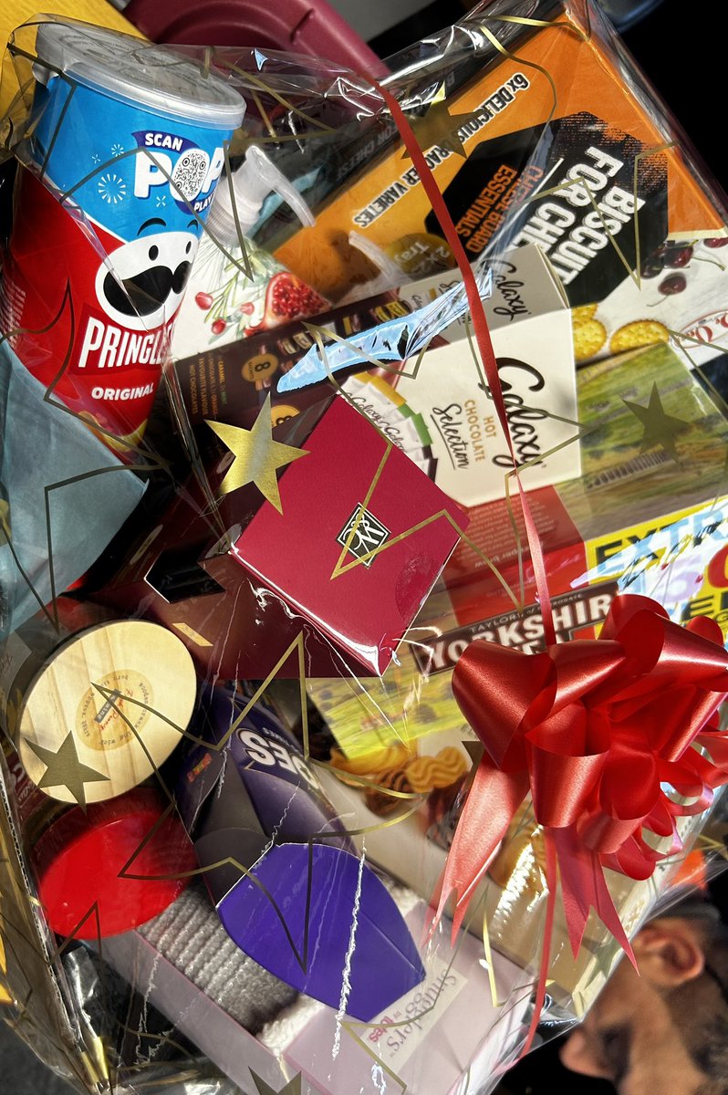 edenboysbolton's tweet image. Our pupils are hard at work creating hampers for our Winter Gift Programme! A heartfelt thank you to our amazing pupils and parents for their generous donations—together, we’re spreading warmth and kindness this season! #WinterGiftProgramme #Service