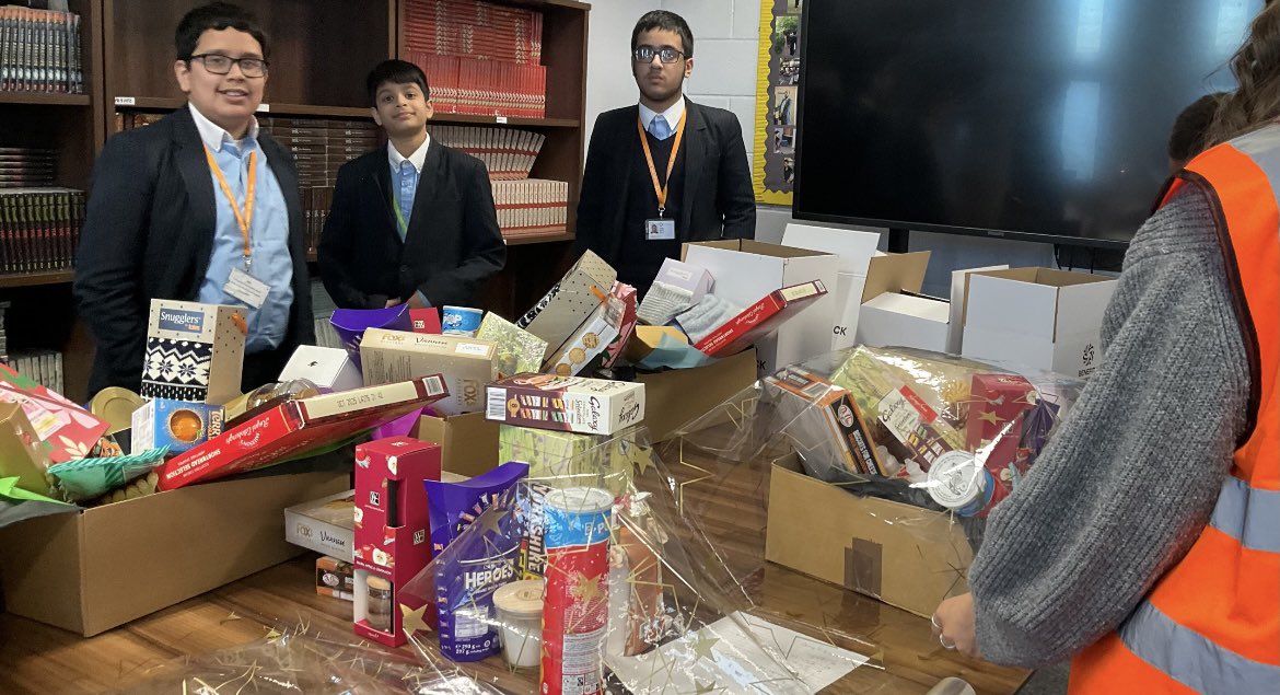 edenboysbolton's tweet image. Our pupils are hard at work creating hampers for our Winter Gift Programme! A heartfelt thank you to our amazing pupils and parents for their generous donations—together, we’re spreading warmth and kindness this season! #WinterGiftProgramme #Service
