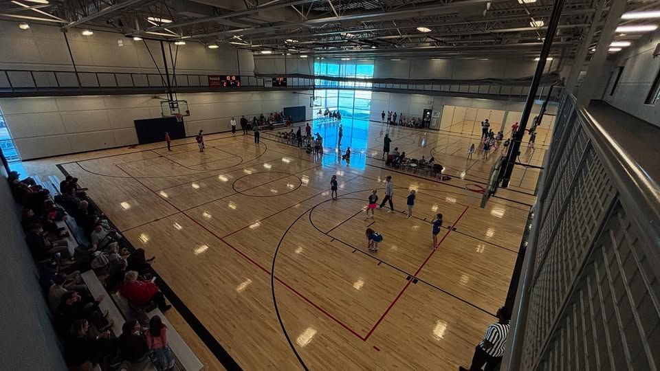 YMCANorth's tweet photo. 🐥EARLY BIRD DEADLINE IS TODAY!   if you want to save $10 for youth basketball you MUST register today, Monday December 9! Spots are filling up, and savings are limited. 
We look forward to servicing your family at the front desk 🏀
#ForALL #YiBELONG https://t.co/yuLli96vbv