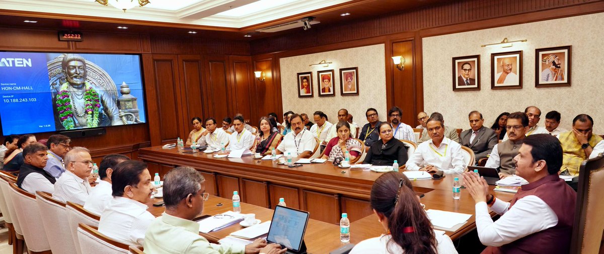 Dev_Fadnavis's tweet photo. Chaired a review meeting with all Additional Chief Secretaries, Principal Secretaries, Secretaries and Senior Officials of Govt of Maharashtra, in Vidhan Bhavan, this afternoon.
Maharashtra is a blessed land of infinite potential and it's high time we do justice & ensure optimum utilisation of that potential to serve and give a better life to the people of Maharashtra.
Spoke with the officials on the priorities, Dos and Don'ts, need for transparency + speed + people-centric approach, additional new war room at CMO, 100 days goals and plan of every department, aggressive coordination with GoI, grievance redressal till last man, Lokshahi Din, 'Ease of Living' for people, use of technology & innovation without resistance, problem-solving of govt employees, mandatory district/field visits.

🕑 2.10pm | 9-12-2024📍Vidhan Bhavan, Mumbai | दु. २.१० वा. | ९-१२-२०२४📍विधान भवन, मुंबई.

#Maharashtra #GoodGovernance