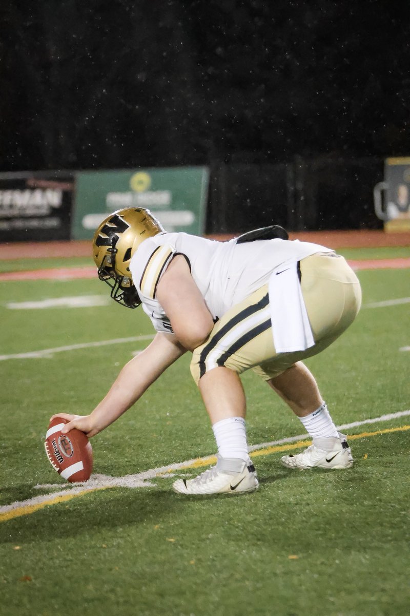 Full Senior Season Highlights‼️ Roll the Clip - hudl.com/v/2Qj3FU