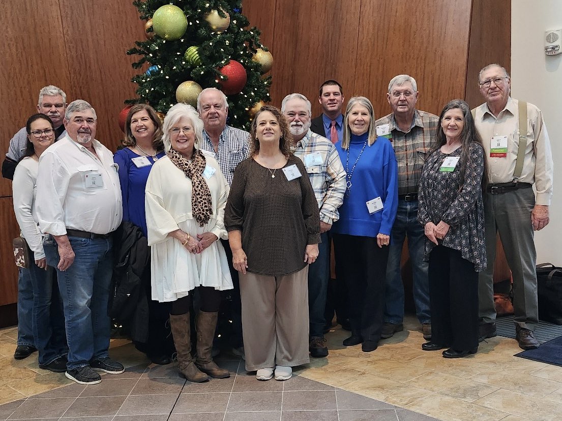 LamarCoFarmers's tweet photo. Our folks are ready for a full day at the @AlfaFarmers 103rd Annual Meeting. #Alfafarmers24 https://t.co/wkMcNb2qzg