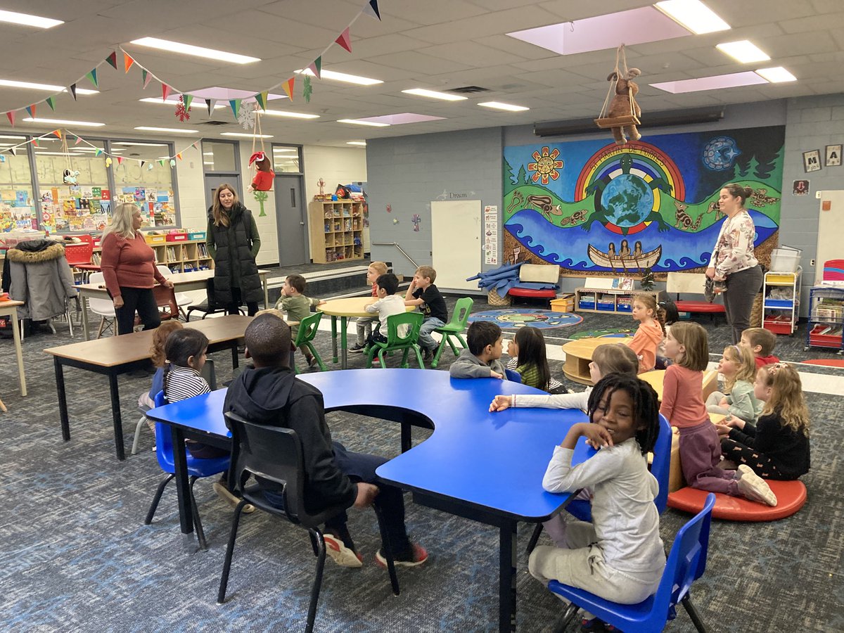 Owls class tweet media