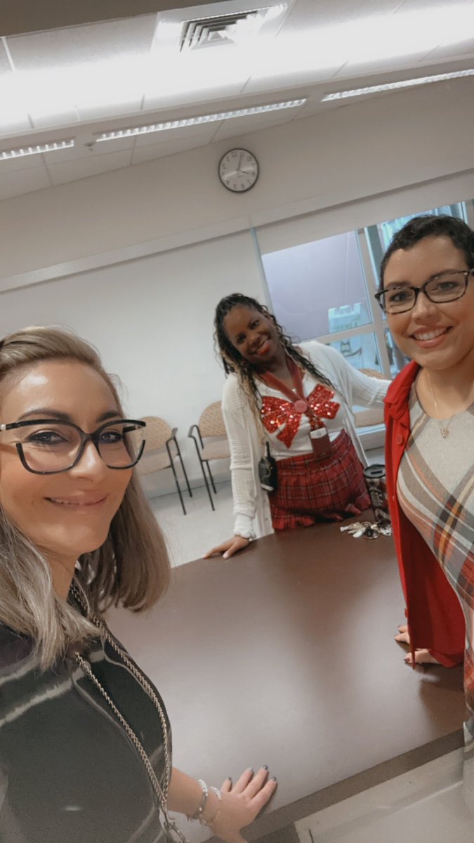 Tis the Season! <a href="/PineJogES/">Pine Jog Elementary</a> <a href="/pbcsd/">The School District of Palm Beach County</a> @Mrs.Thomas <a href="/LiterateLatina/">Cindy Vega</a>