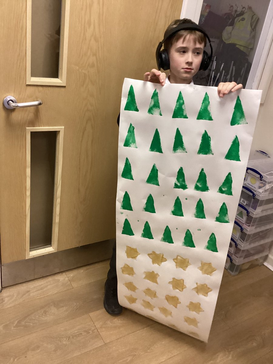 HandforthGrange's tweet image. The children in our resource provision have been busy creating their own wrapping paper using 2D shapes and repeating patterns🎁We think their designs look super and can't wait to see them being used for some festive wrapping! 🌟🎄#PatternDesign #HandmadeWrappingPaper #Christmas