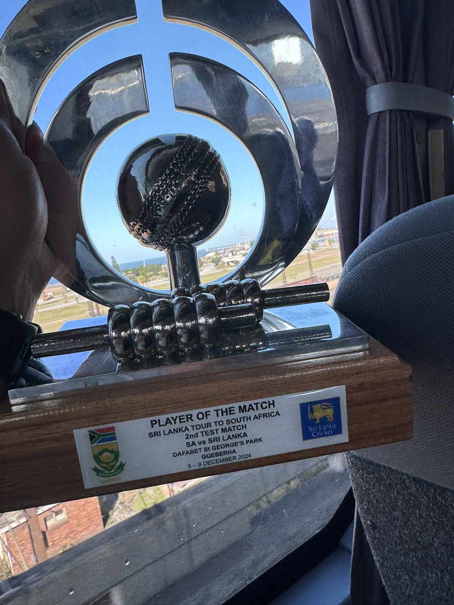 DanePaterson44's tweet photo. Hi to all the haters that doubted my selection. This one is for you. Thanks for all the negative comments about my selection. At the end of the day it’s not about you. It’s about the team. @PoppingCreaseSA please relook at my first class stats before having a GO at me. Cheers🍺 https://t.co/bsQSoTHGhj
