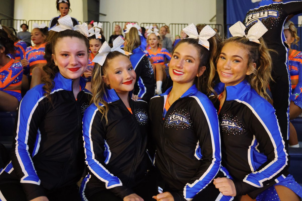 happy comp week again!! thankful for an amazing weekend with my crushes 🧡🧡🧡 #OC4L #butbt