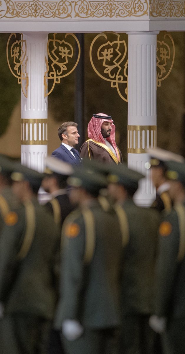 ثريد 📍📝

ما الفرق بين بروتوكولات الزيارات الرسمية للدول؟
رحلة معلوماتية في عالم الاتصال الدبلوماسي 🇸🇦