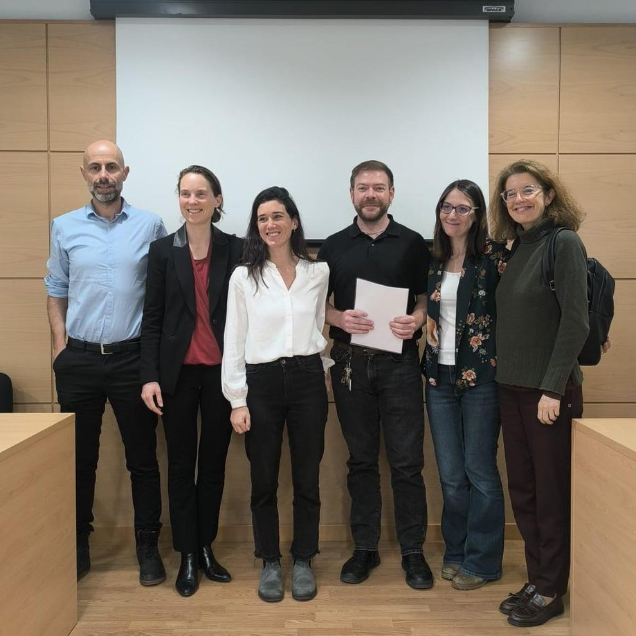GLANCE (@glance_uab) on Twitter photo 🎓 Congratulations to <a href="/LauraMentini/">Laura Mentini</a> for successfully defending her PhD thesis "Performance-based accountability, educational innovation and teachers’ work: global & national perspectives on an intricate relationship" at <a href="/PolitiquesUAB/">Facultat de Ciències Polítiques i deSociologia UAB</a>! 🎓 Congratulations to <a href="/LauraMentini/">Laura Mentini</a> for successfully defending her PhD thesis "Performance-based accountability, educational innovation and teachers’ work: global & national perspectives on an intricate relationship" at <a href="/PolitiquesUAB/">Facultat de Ciències Polítiques i deSociologia UAB</a>!