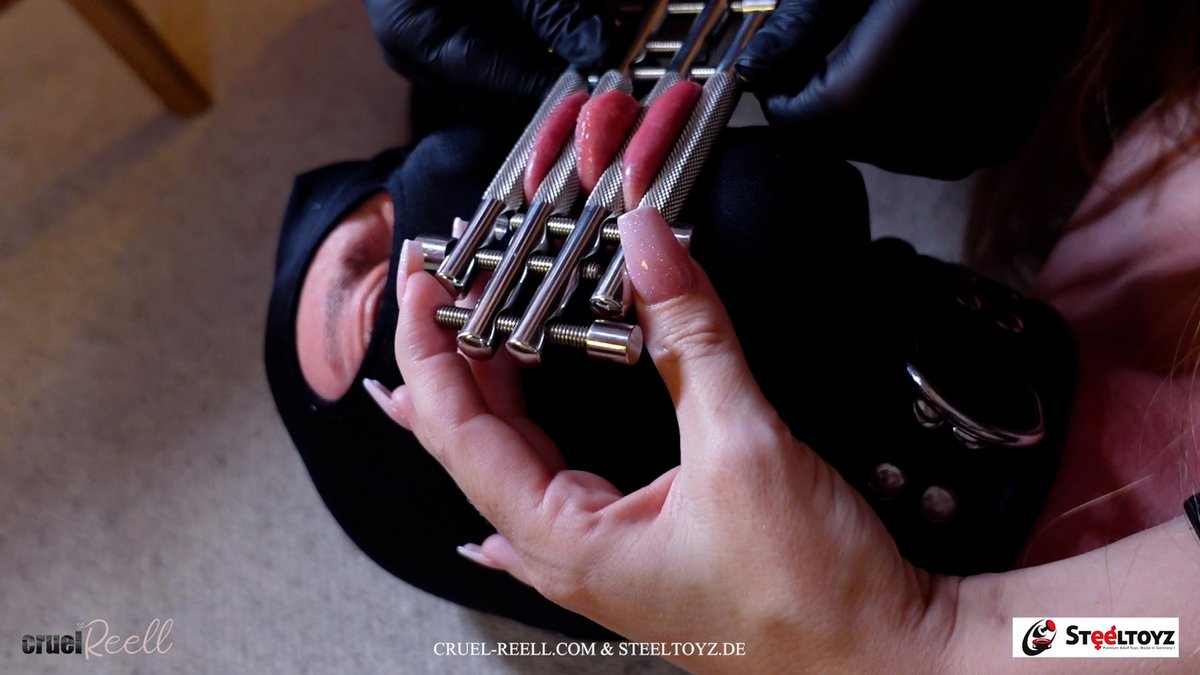 Steeltoyz_de's tweet photo. Unlock a new level of sensation and control 🤐 Explore our exclusive mouth gag collection, designed for those who dare to dive deep into their desires. Perfect for adventurous men. Are you ready to explore the silence? #BDSM  #MouthGag #ExploreDesire 🖤🔗https://t.co/oaXn5mR4Yg https://t.co/R2cqWTBT3u