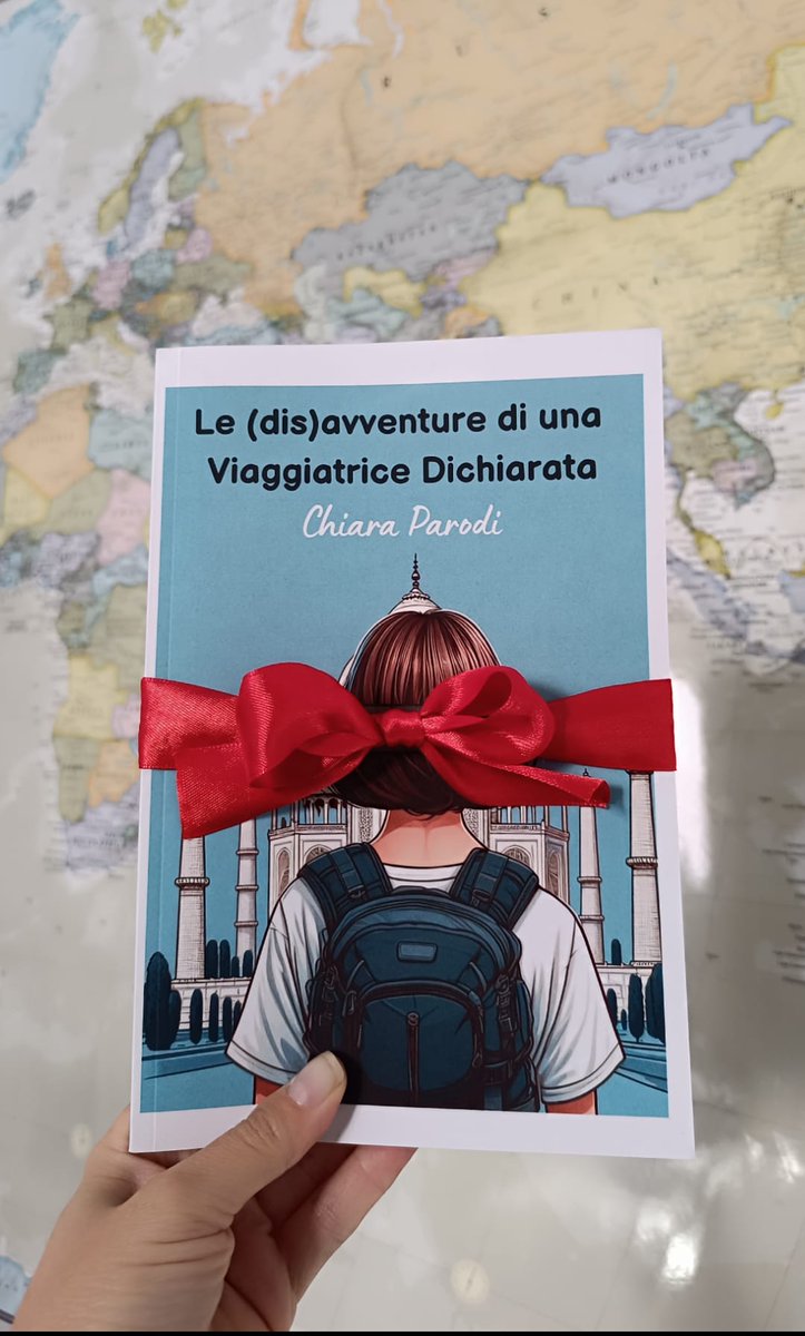 Sono in ritardo tremendo, lo so... finalmente è uscito il libro di Chiara Parodi, un bel narrativa in cui avventura, amore e ironia si mescolano in un viaggio esotico e affascinante. Editing a cura... mio, of course ;-) #viaggiatricedichiarata #libro #romanzo #india #edit