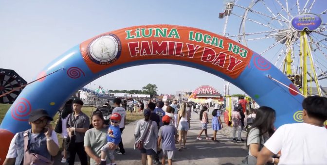 LIUNA's tweet photo. #ICYMI our latest #MembersInAction: @liuna183 hosted tens of thousands of LIUNA members and their families at Downsview Park for their annual Family Day Picnic with rides, food, and children's activities!
#LIUNABuilds #FeelThePower https://t.co/hPcmvPjBUp