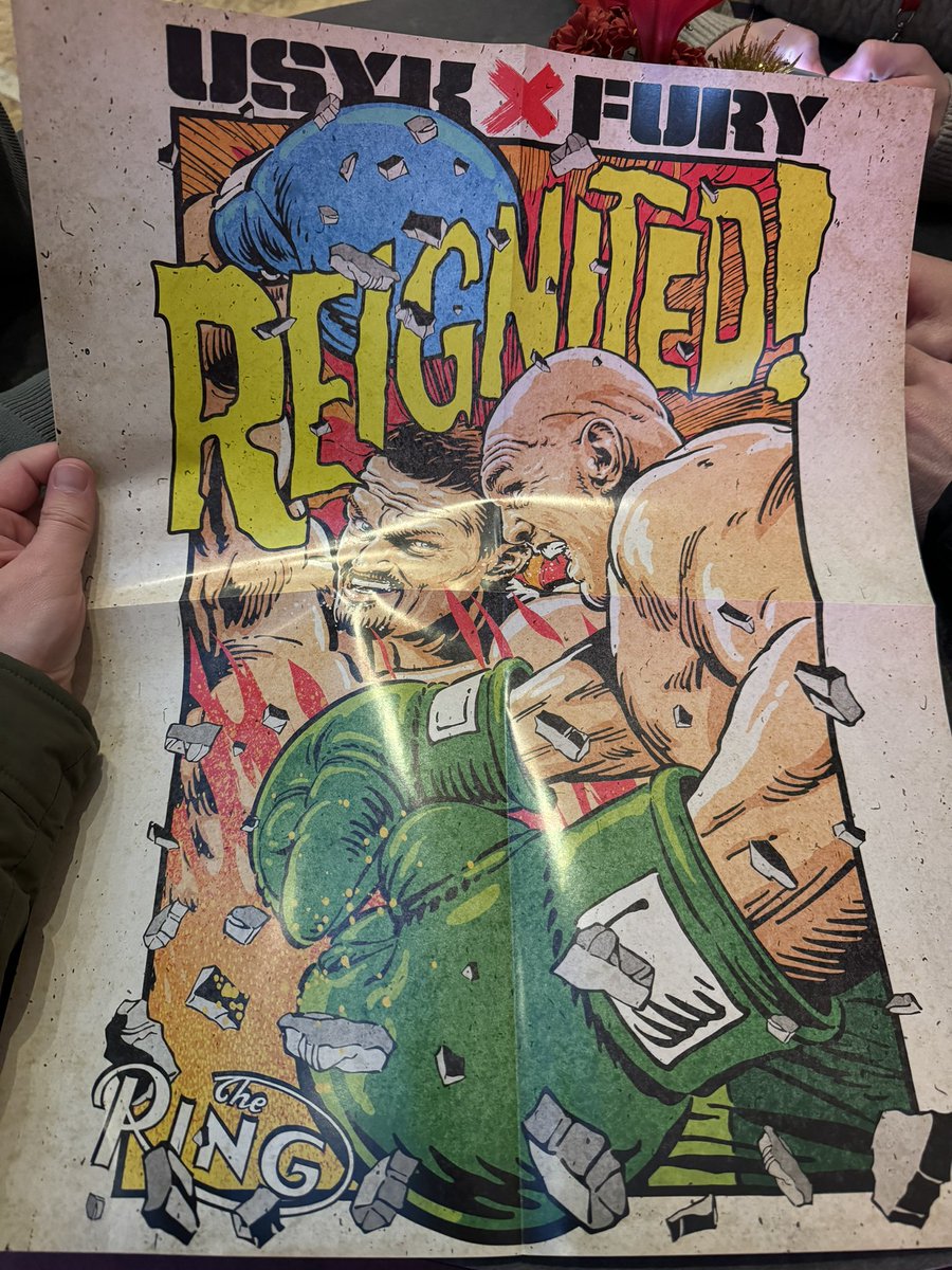 OscarZardain's tweet photo. Ya tenemos @ringmagazine de vuelta al papel, y con postercito de regalo!

#Hamburgo
#WBCConvention https://t.co/PiW2lOHHRN