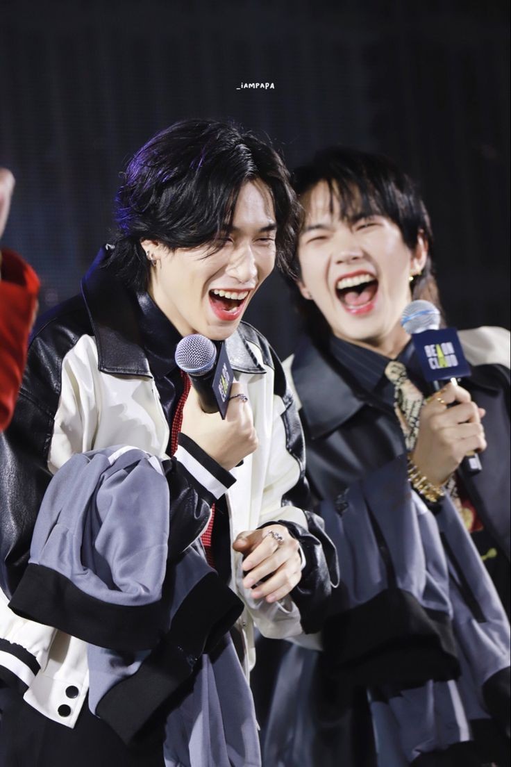 PeteVegasBloom's tweet photo. Their happiness and joy when they were together is the best thing in the world
🖤💙
#BibleBuild #ไบเบิ้ลบิว #ฟองอากาศของไบเบิ้ลบิว #AlwaysBibleBuild #BubblesMakeFriends #Bubblés https://t.co/MSTTKDrlMp