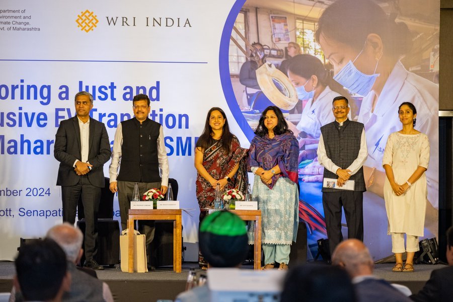 AbhiGhorpade08's tweet photo. @WRIIndia event in Pune the participants explored nuances of Just and Inclusive EV Transition for Maharashtra's MSMEs. As a leader of India's EV transition Maharashtra seeks to ensure 
that the transition doesn't disrupt the supply chain and affect the workers adversely. https://t.co/Ur0cvXqvaI