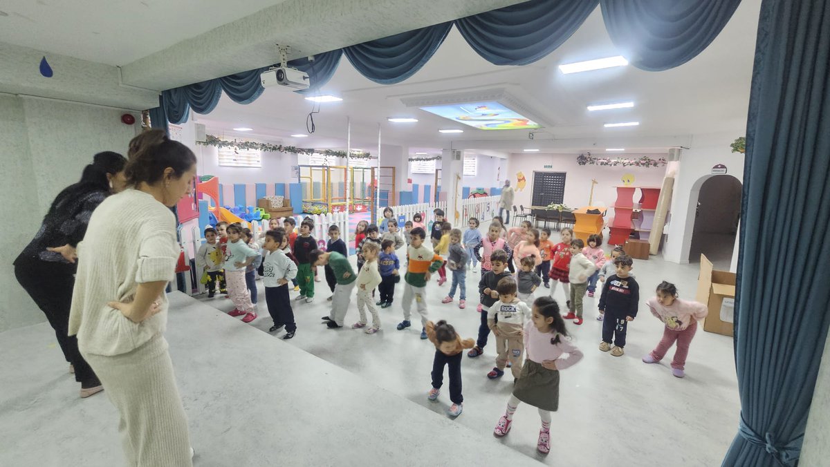 sivashalide's tweet photo. Hedefspor kapsamında öğrencilerimizin spor etkinliği.  
@sivasmem 
@Sivas_HEDEF https://t.co/MYDxeDKrXE