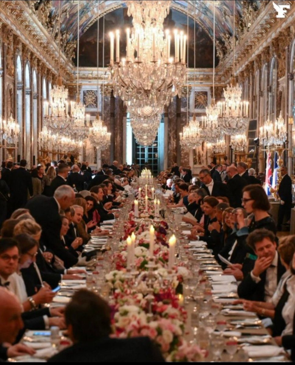 sylvie_jegou's tweet photo. @libe 6 millions que la fête de la caste dominante a dilapidé... À nos frais ! https://t.co/nXrMDJrDWO