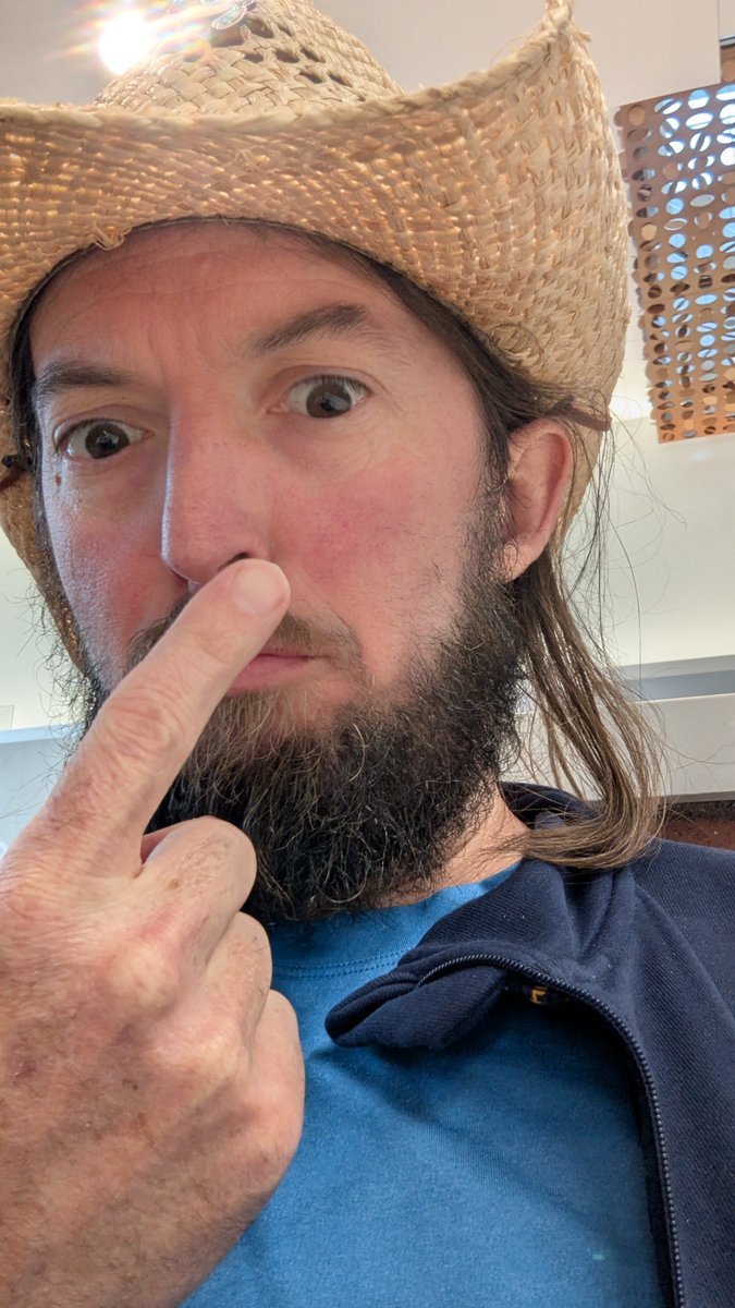 adamKDean's tweet photo. #GoingForNumberOne or a #TemperatureCheck, it's important to know the difference @radioastro https://t.co/iUnoalxLS0