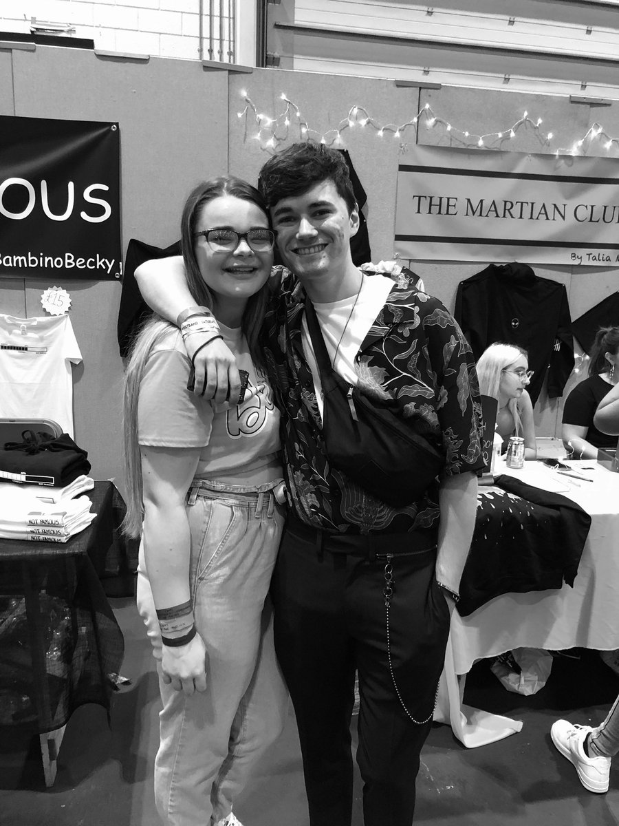 Kierax99's tweet photo. @saamcarr happy birthday !!! I hope you have the best time celebrating 🥳 miss you loads dude 💜 https://t.co/2DbvEFBSbC
