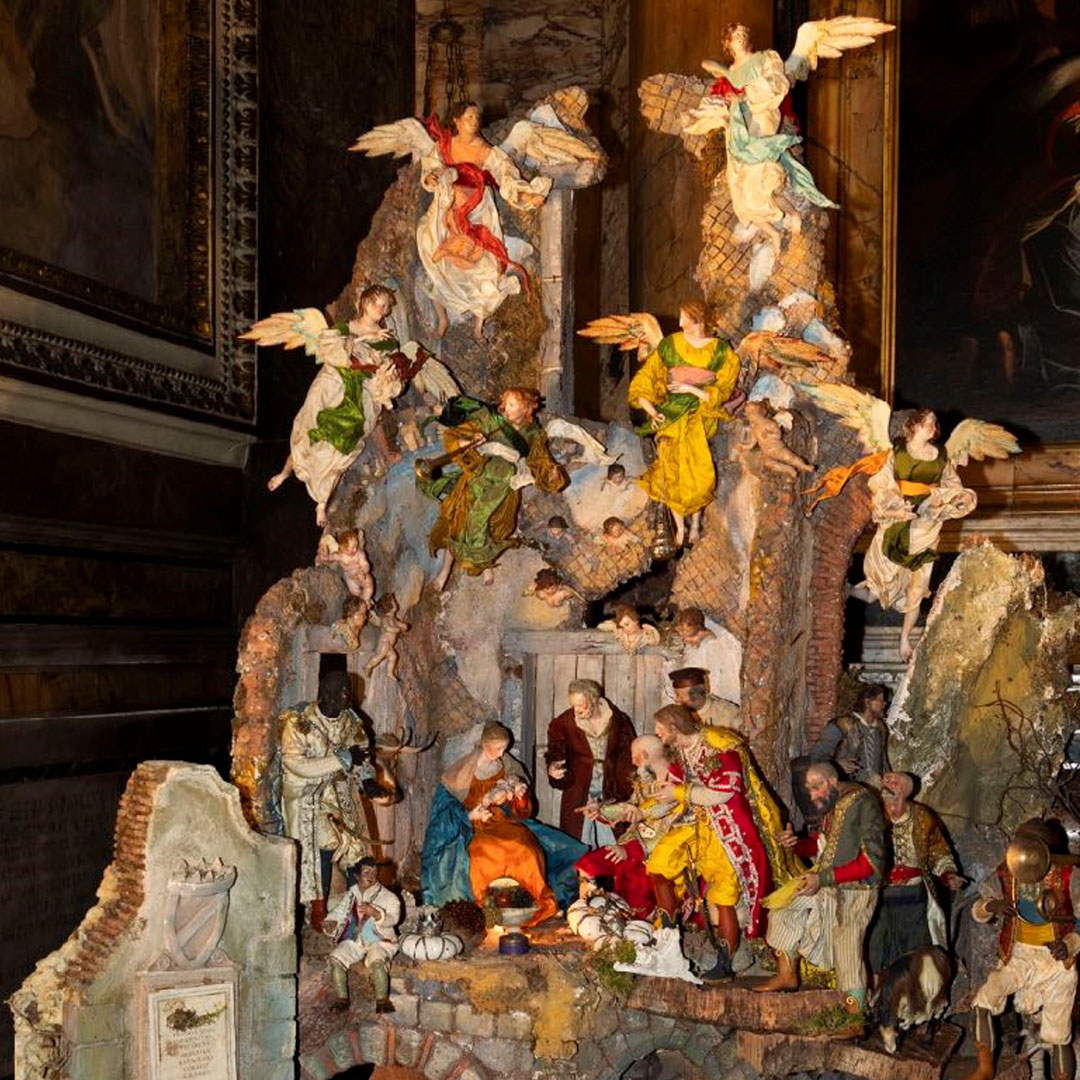 m7olive's tweet photo. l’exposition de la crèche napolitaine du XVIIIe siècle à @notredamedeparis https://t.co/OlBfmU0Kr5 https://t.co/TaypdaB6dp