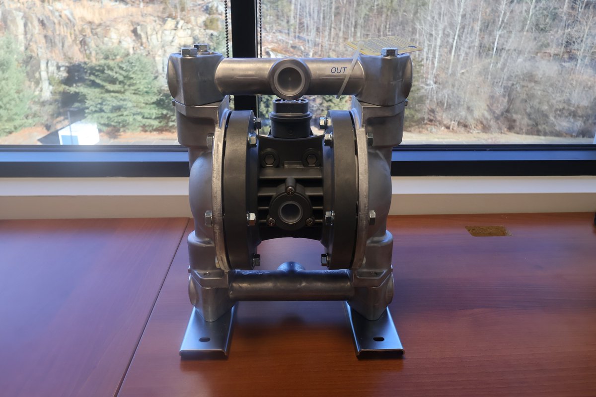 AMSIWORLD's tweet photo. 🚢 Just in at All Marine Spares: the Yamada NDP-25BAN-PP Pump! Designed for transferring liquids with high solids content or corrosive properties, it’s the perfect solution for our clients container ship. It's shipping out today ! 🌊⚙️ https://t.co/x9OycXTFFq