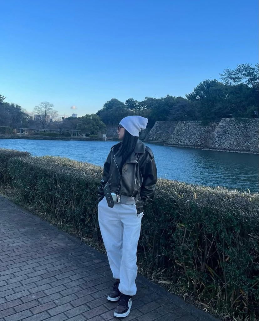 67_yurim's tweet photo. クリスマス祭りが近づいてきました 🎄
#AshimotoKurabu #お洒落さんと繋がりたい #すっぴんですみません #TabiJo https://t.co/A1zS4EDjIh