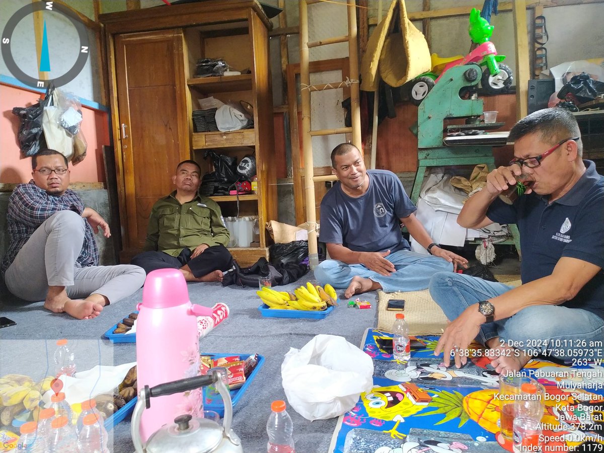MPatekkai's tweet photo. Senin (2/12), Patekkai, Luhkan Kota Bogor, Pertemuan Gapokan Selatan Bersatu bersama Kabid Perikanan DKPP Kota Bogor dalam rangka tindak lanjut inisiasi pembentukan Koperasi Perikanan Kota Bogor #GiatLuhkanSatminkalBogor #aktivitas @pusluh_bppsdm @brpbatpp_bogor @bppsdm_kp https://t.co/OoQTuzymfX