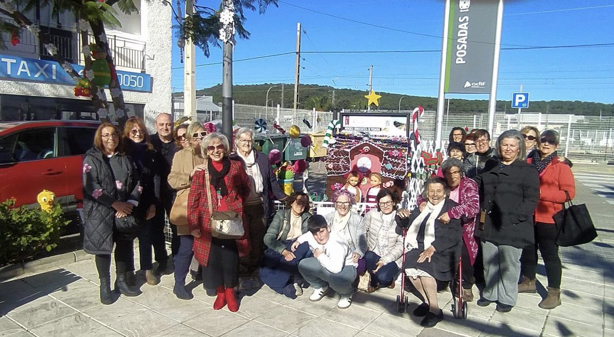 AytodePosadas's tweet photo. 🔝Fin de semana de actividades previas a Navidad.
❤️Gracias a tod@s l@s que lo hacéis posible.🌲💫🎭🎶🧺🧶🎨🖼️…
📸Todas las fotos en: 
📲https://t.co/07bnIzEVkl https://t.co/jlwx4NRXaR
