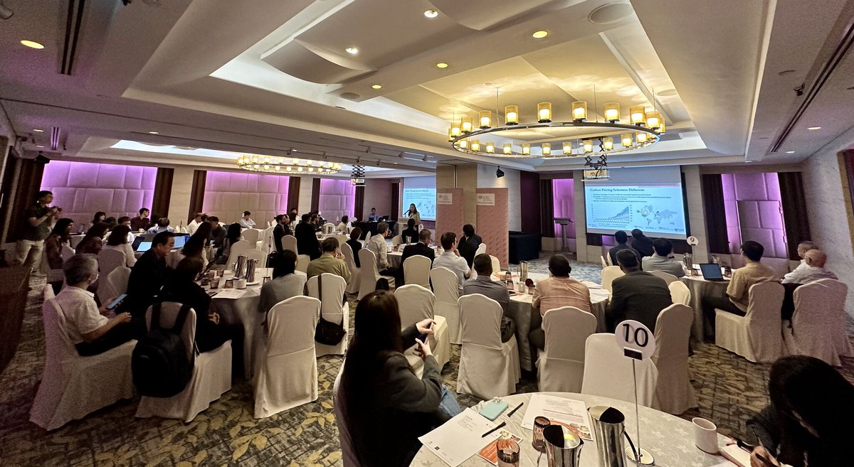 Many thanks <a href="/NUSingapore/">NUS</a> for the invite to discuss GHG #pricing in #shipping. 

#revenues can play a significant role for an #effective and #equitable energy transition.

Read more #OpenAccess 👇sciencedirect.com/science/articl…