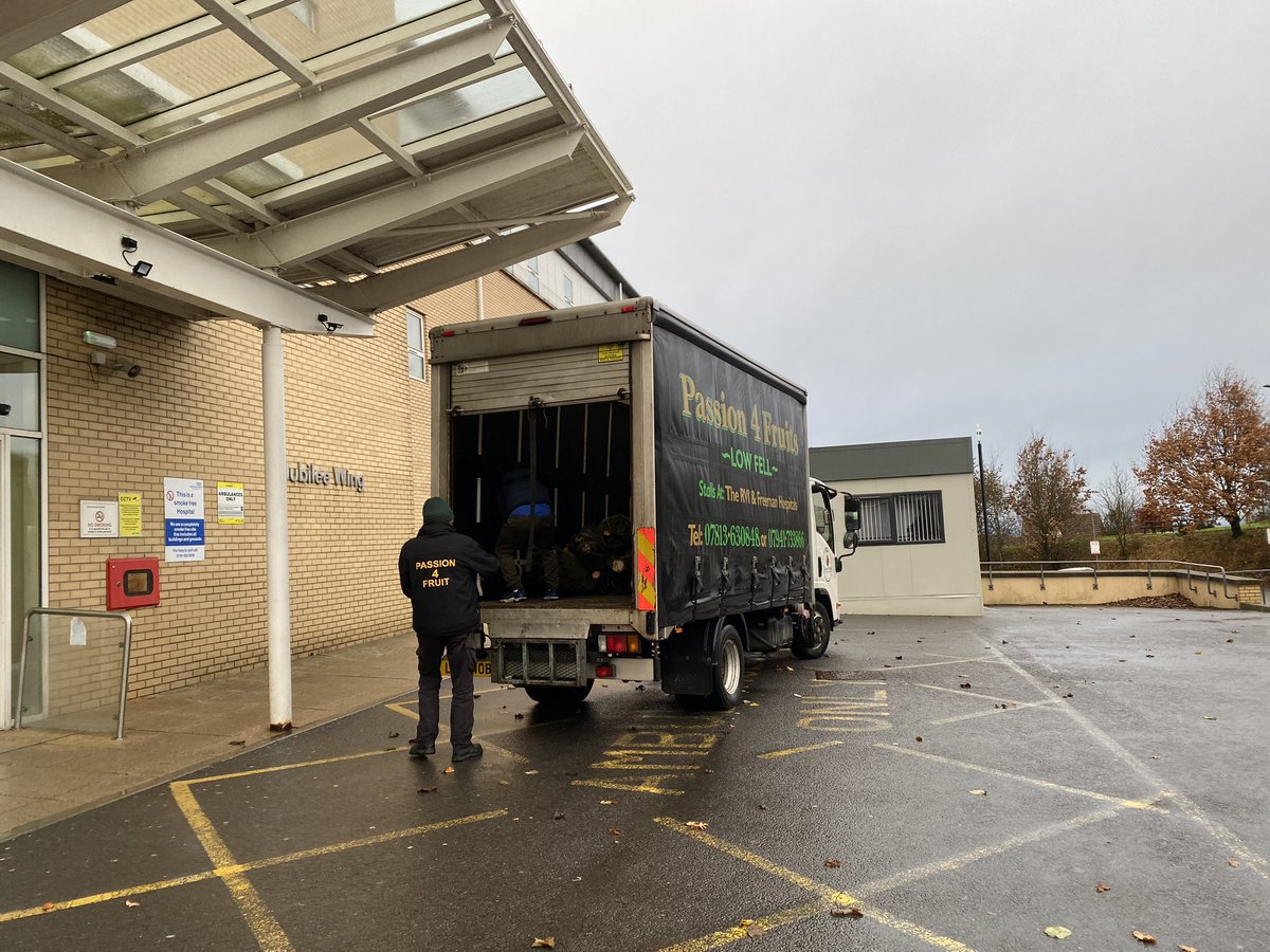 Thank you to Passion 4 Fruit, Low Fell kindly donating a Christmas tree to our Garden of Hope <a href="/Gateshead_NHS/">Gateshead Health NHS Foundation Trust</a> 

After a false start with #StormDaragh it’s now up and sparkling!

Christmas addition to the fresh air therapy for critical care patients 🎄👍🥰🎉