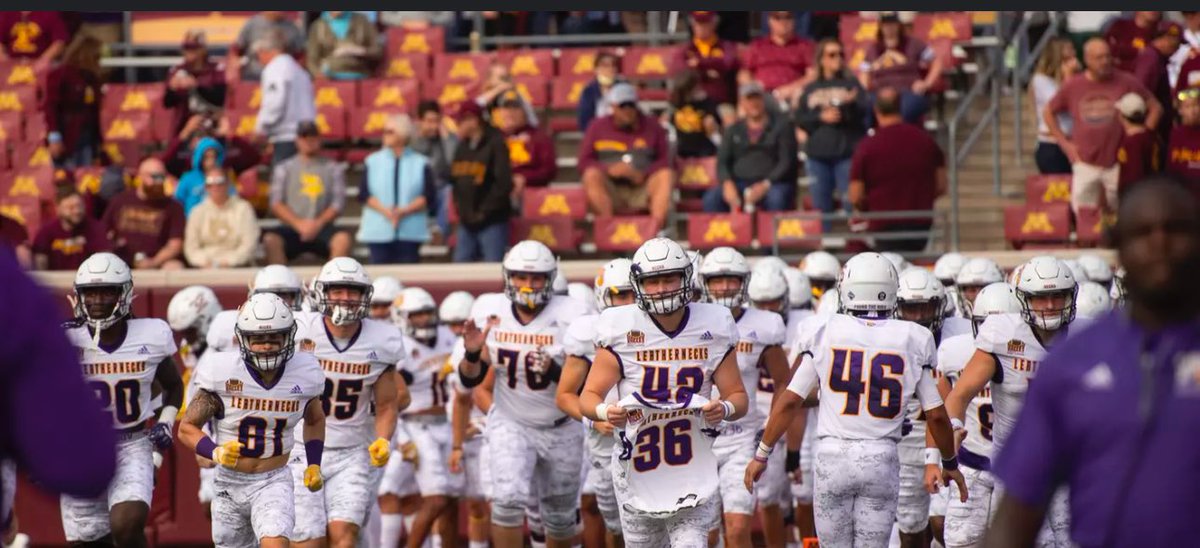 Blessed to receive an offer from Western Illinois <a href="/KreczmerWIU/">Brandon Kreczmer</a>