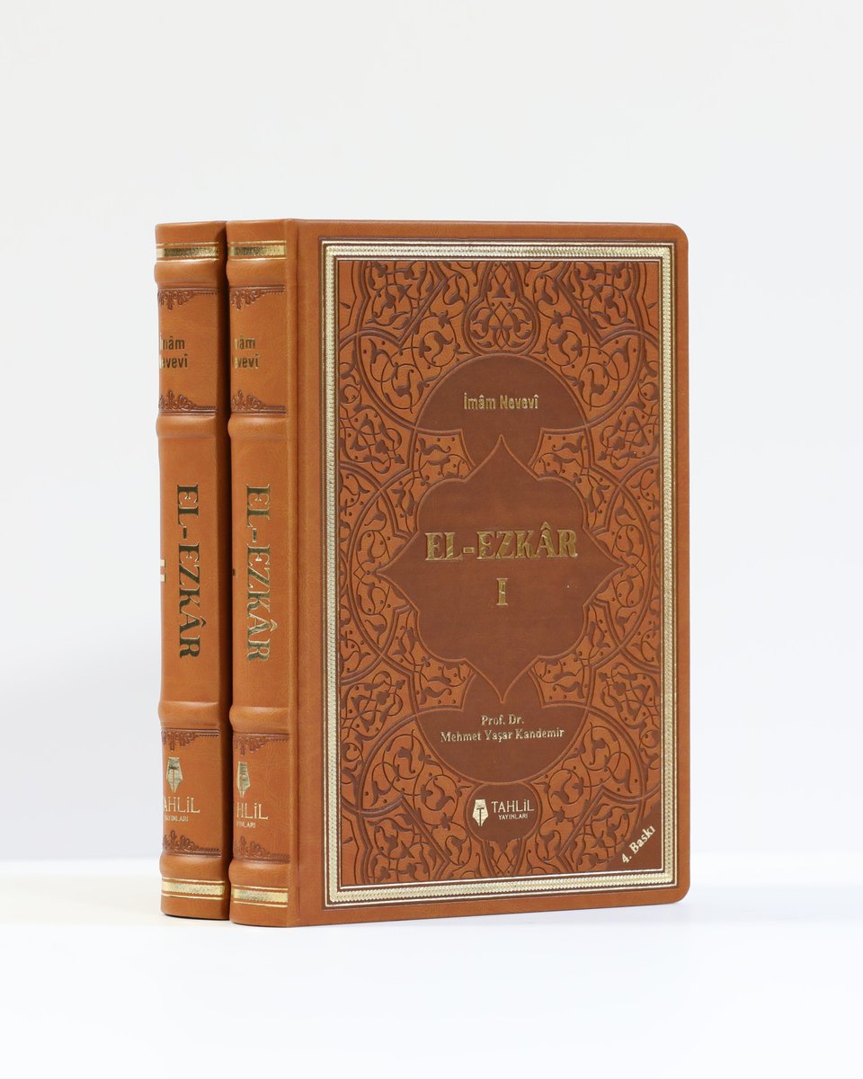 İmam Nevevi'nin şehri Neva'nın kurtulması vesilesiyle bu twiti alıntılayan 3 kişiye el-Ezkâr, 3 kişiye de et-Tibyân hediye ediyoruz.