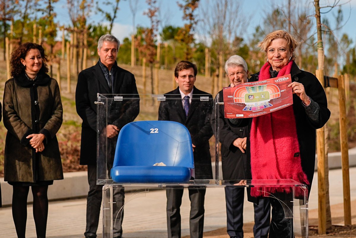 palomagromero's tweet photo. Los madrileños ya pueden disfrutar de la culminación de Madrid Río, que remata el proyecto de transformación urbana más importante de la ciudad en este siglo. Un espacio que rinde homenaje al antiguo Vicente Calderón con el parque Atlético de Madrid.
https://t.co/7nxD70WSmK https://t.co/un4gvYQF3W