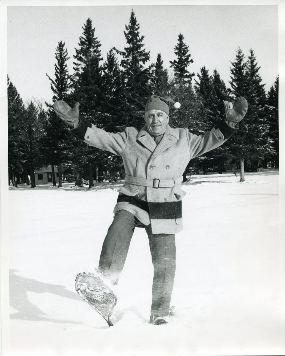 We hope #Winnipeggers are enjoying the snow today!

A Winnipeg Tribune photo from January 1964 of Beausejour mayor Bert Larsen.