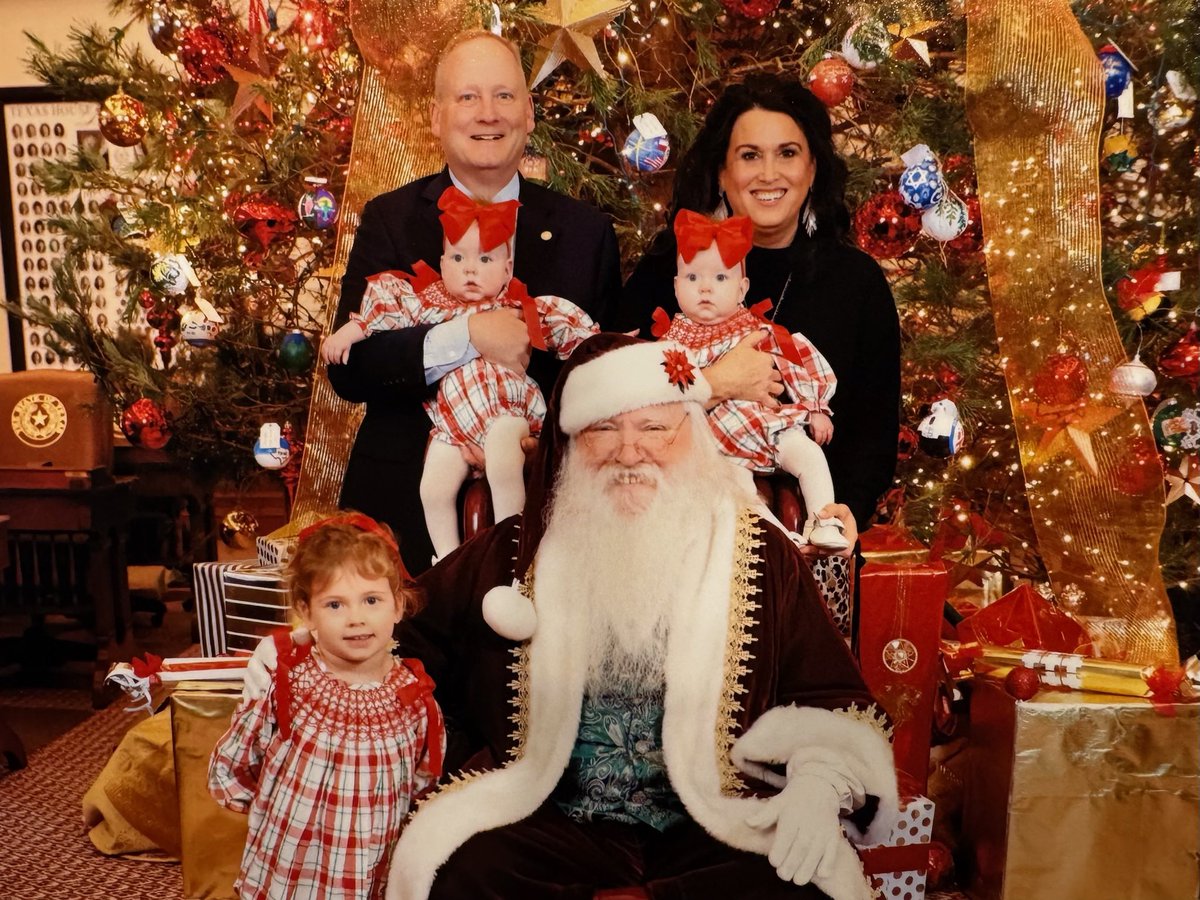 Four Price tweet media