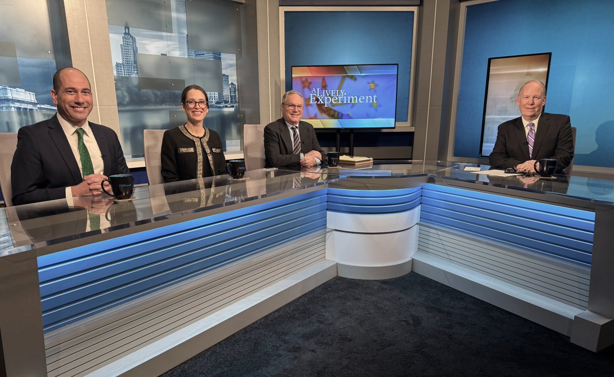 If you couldn't catch Lively over the weekend, watch it now on demand:
watch.ripbs.org/show/lively-ex… 
<a href="/antoniafarzan/">Antonia Noori Farzan</a> <a href="/DavidASalvatore/">David Salvatore</a> <a href="/hummel_report/">Hummel Report</a> <a href="/Makeupfaces/">Jan Simone</a> <a href="/rhodeislandpbs/">Rhode Island PBS</a> <a href="/ALivelyExp/">Lively</a>