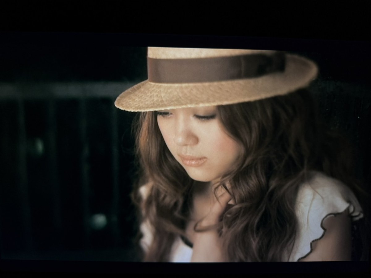 madopppiee's tweet photo. まじで  君の声を のMVが好きすぎる
メール分類懐かしすぎ、最後のラスサビに急にくる文面ラッシュ✉️
後奏でカナやんの切ない表情で締め。
ｶﾞﾗｹｰ､バチバチの世代なんですわ🥹🩷
「わ」を「ゎ」とか小さくしてたわwww 
まじすき。
#西野カナ #カナやん #西野家 #西野家さんと繋がりたい https://t.co/XLZkqNWi7o