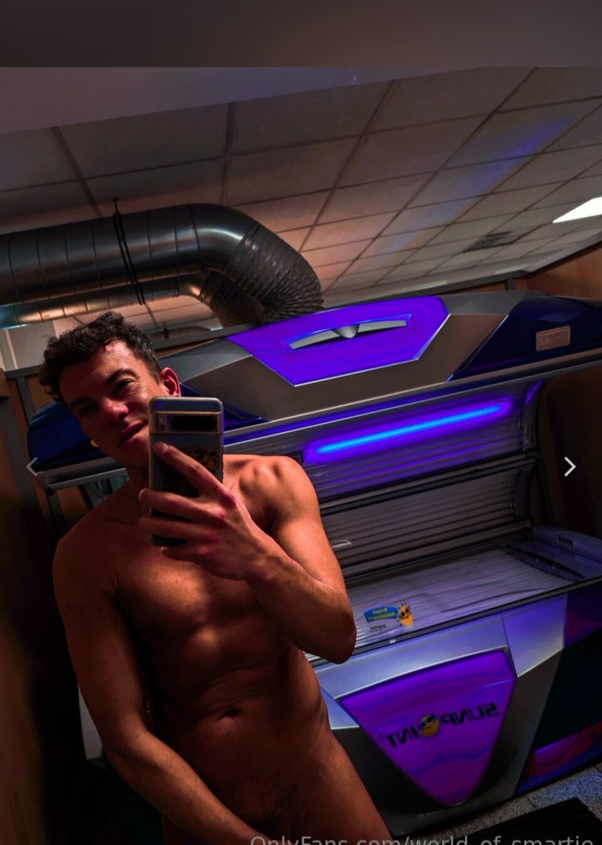 JustASmartie's tweet photo. Das war schrecklich nΓΆtig. Die Jahreszeit ist einfach nix fΓΌr mich. Deswegen bin ich jetzt einfach Solarium Modell π.
Im ernst. Ich brauch das manchmal π
#sunny #metime #mirrorselfie #feelinggoodtoday https://t.co/6bQcCMrAth