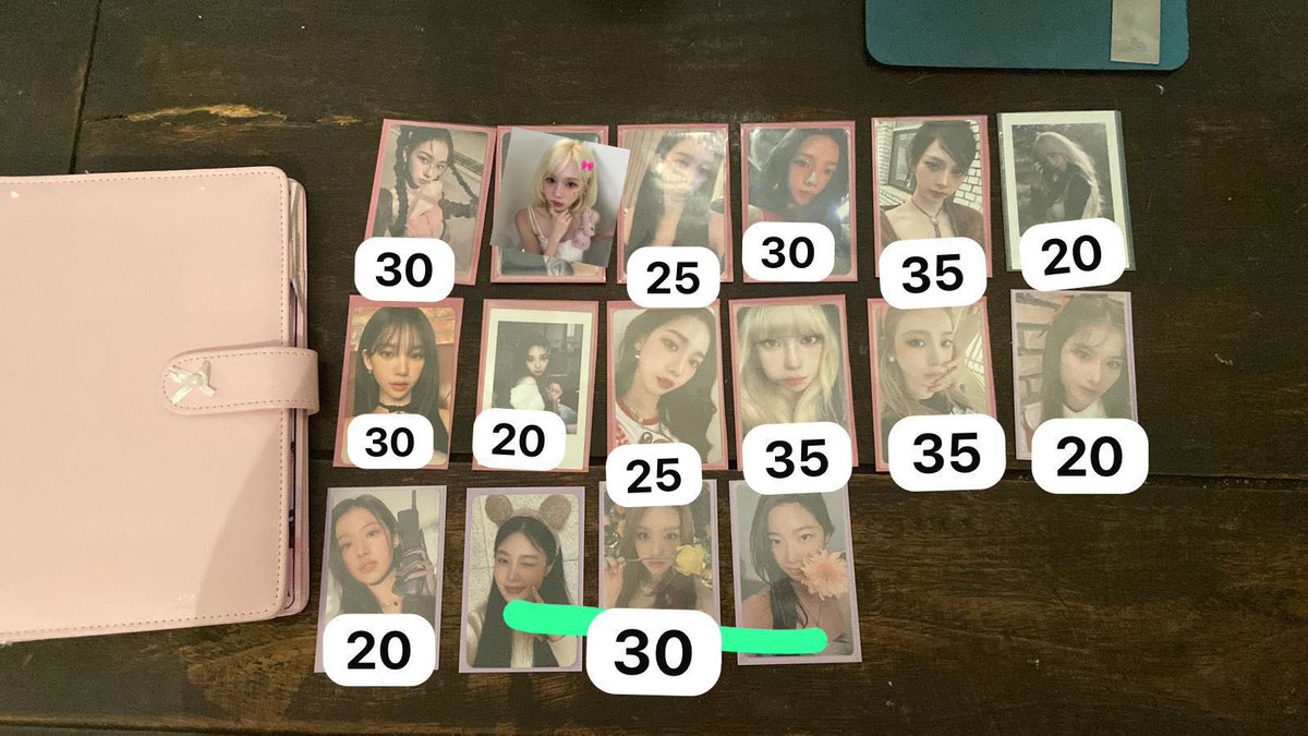 VENDO/VENDA SET VARIADOS

> binder é 75 com folhas
> 385 + frete
> *não* vendo separado, não insista 
> pode abrir ceg, só me avisar antes
> leia meu carrd antes de comprar cmg! rsiecards.carrd.co
> feedbacks em <a href="/rsiecards/">lila 💭</a> no ig e no tt