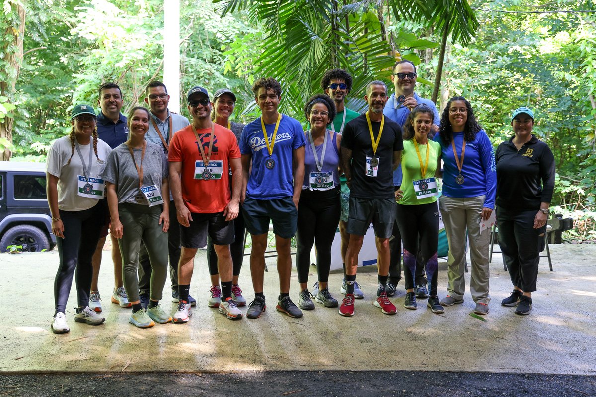 This holiday season, we celebrate health and fellowship with the Wellness Program!
Last Thursday we joined NRCS and UPR to celebrate the 2024 3k Wellness Race: ¡Se nos fue el pavo, agarra el lechón!
Congratulations to all participants and winners!