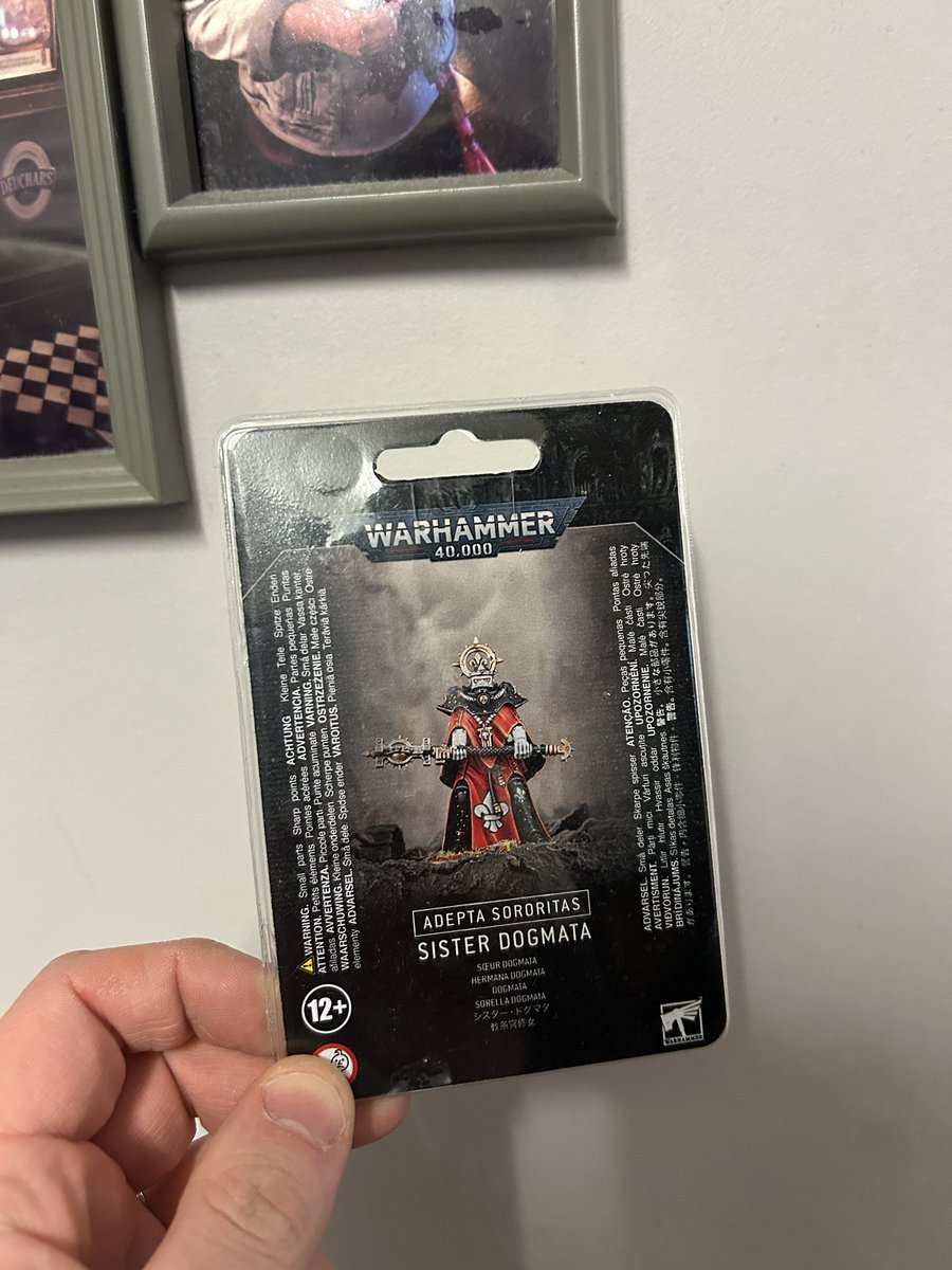 spruesandbrews's tweet photo. My local Warhammer shop (Crewe) is doing its annual lucky dip Christmas challenge. I’ve just happened to have pulled this mini out. #NewYearNew Army potential?! - Dave #WarhammerCommunity https://t.co/2xkm7XRhKa
