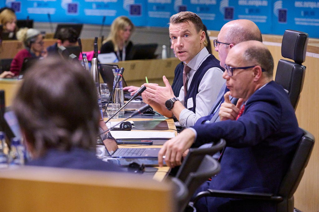 EESC Industrial Change (@ccmi_eesc) on Twitter photo Investments in #water infrastructure are critical, says <a href="/ParDalhielm/">Pär Dalhielm</a> of EurEau, supporting the #EUBlueDeal approach.
"It is not just about health and providing food. Without well-functioning water services, our productivity will suffer." #EUConsumerDay
➡️europa.eu/!VJqh34 Investments in #water infrastructure are critical, says <a href="/ParDalhielm/">Pär Dalhielm</a> of EurEau, supporting the #EUBlueDeal approach.
"It is not just about health and providing food. Without well-functioning water services, our productivity will suffer." #EUConsumerDay
➡️europa.eu/!VJqh34