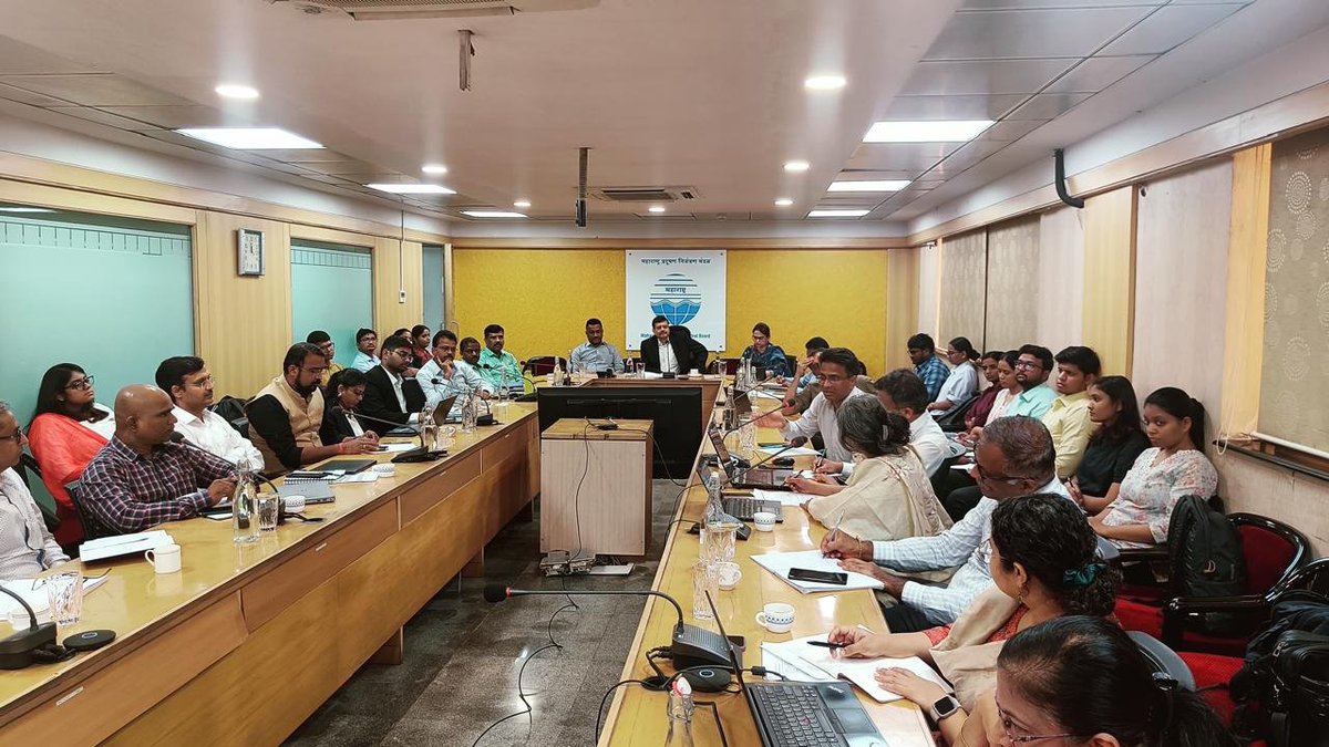 AbhiGhorpade08's tweet photo. At the Focussed Group Discussion 'Accelerating Clean Energy Transition through Rooftop Solar' organised in collaboration with @c40cities and @EDSglobal, experts and policy makers deliberated upon resolving the challenges in implementing decentralized rooftop solarization https://t.co/DM0stpJCVl