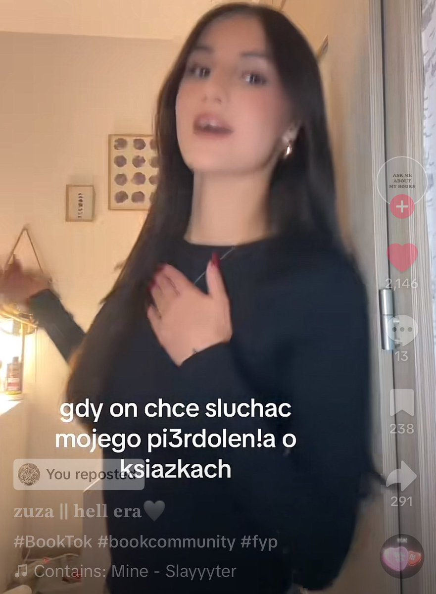 nisartbp's tweet photo. imagine znaleźć takiego chłopa, który będzie słuchał jak nawijam o książkach 😔😔 https://t.co/inj4FBInmY