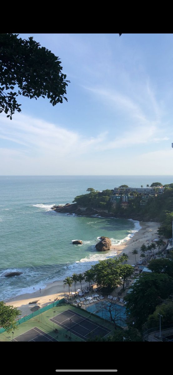 Vitorialopesvl's tweet photo. @Andre_Alfieri Fala isso pra vista do meu Airbnb no pé do vidigal 🤭
Prainha maravilhosaaaaaa https://t.co/GyVL14CBXy