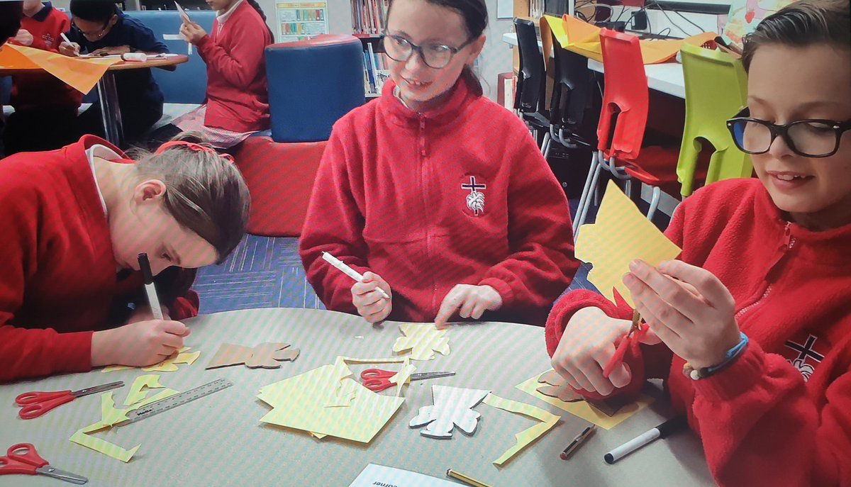 LHoughtonPrimary tweet media