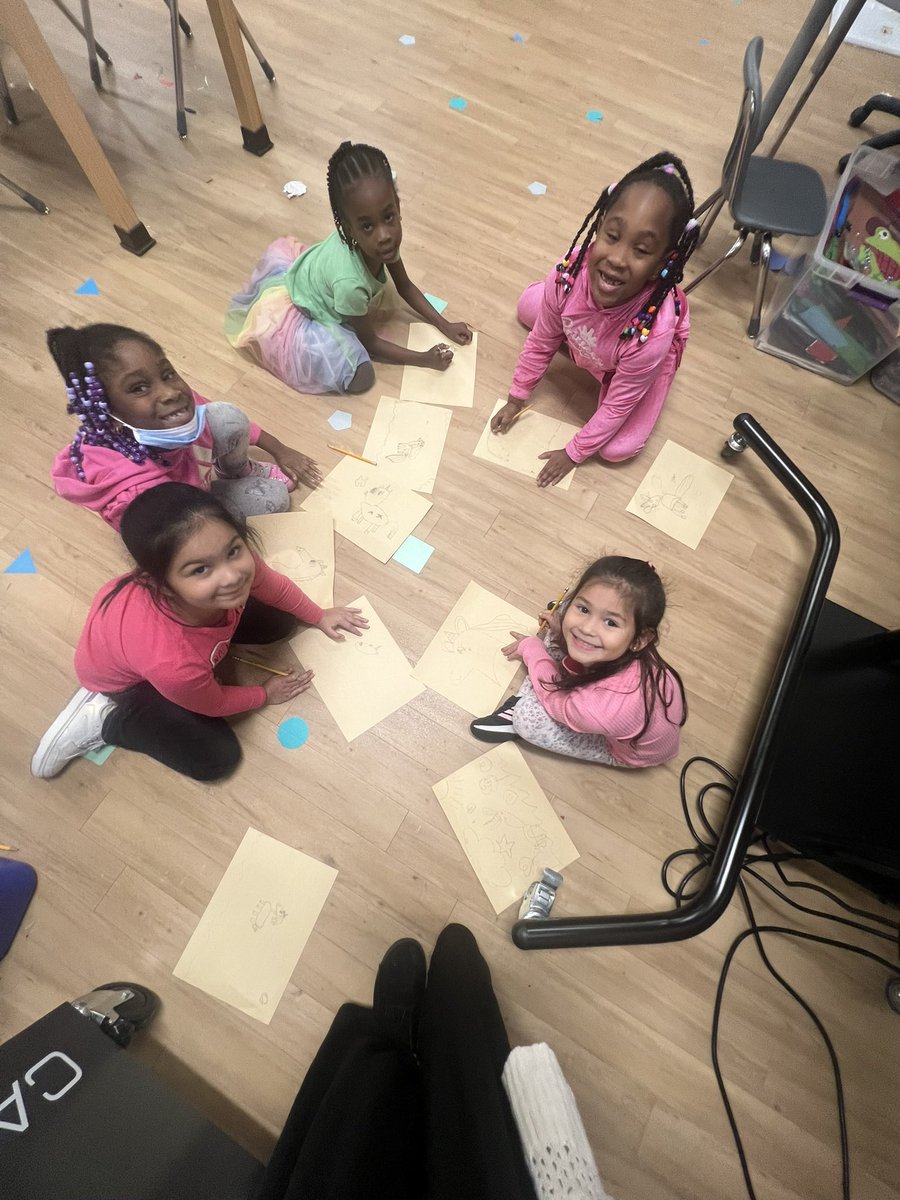 What I love most about art is its ability to bring people together and foster collaboration. In this instance, both groups of students chose to spend their post-work time drawing and teaching each other. <a href="/JPE_Panthers/">Patterson Elementary</a> #visualart